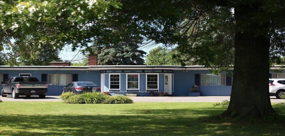 Skaneateles Inn On 20 Auburn Zewnętrze zdjęcie