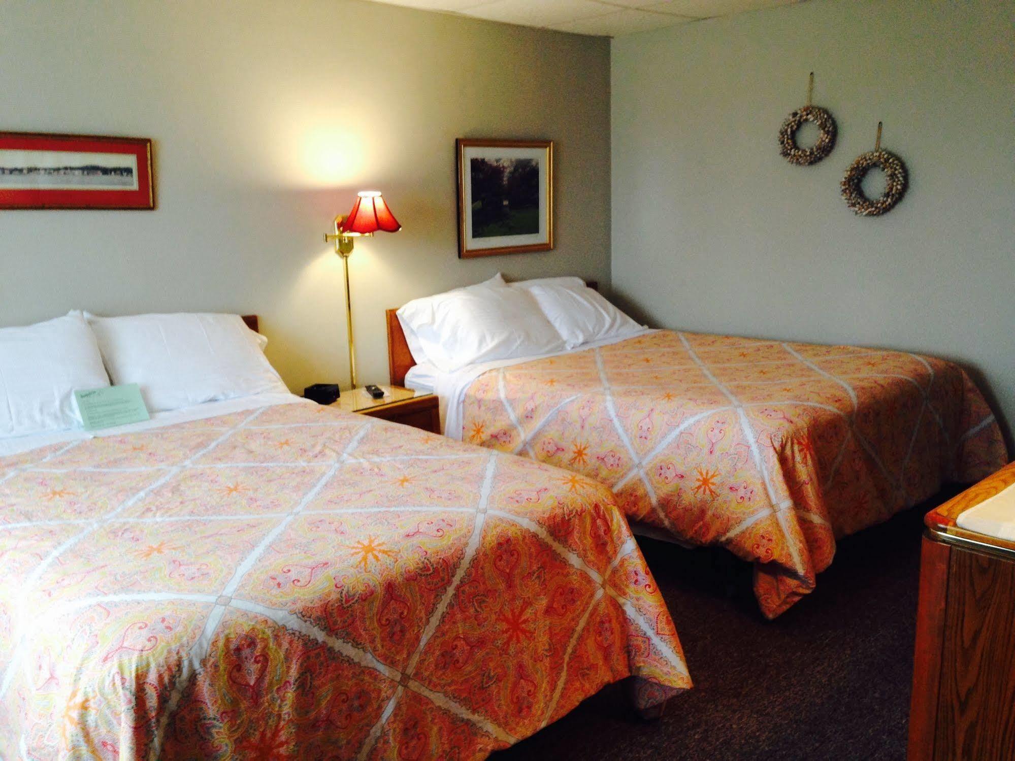 Skaneateles Inn On 20 Auburn Zewnętrze zdjęcie